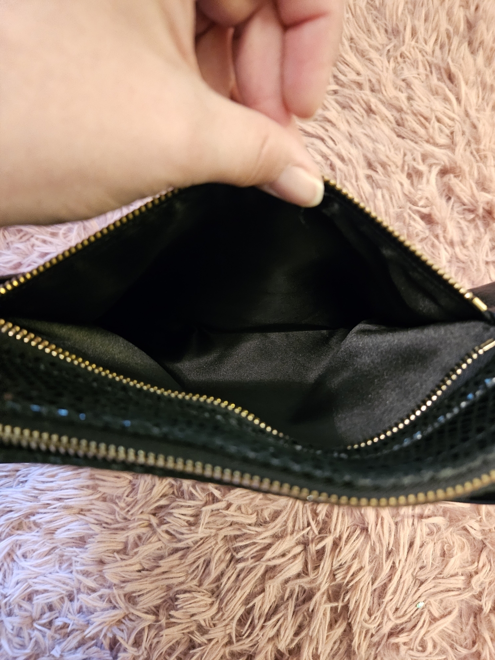 COACH✨️ Ashley Hippie Crossbody Bag - Picture 4 of 8